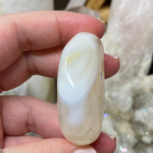 Bild in Galerie-Viewer laden, Agate Palm Stone #07