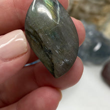 Load image into Gallery viewer, Labradorite Cabochon #20