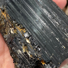 将图像加载到图库查看器中,Black Tourmaline with Muscovite Rough #20