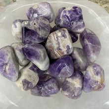 将图像加载到图库查看器中,Chevron Amethyst X-Large Tumbles