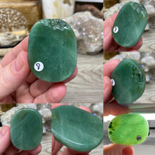 Load image into Gallery viewer, Green Aventurine Smooth Palm Stones
