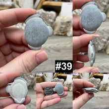 将图像加载到图库查看器中，Calcite Concretion Small Fairy Stones
