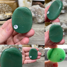 Cargar imagen en el visor de la galería, Green Aventurine Smooth Palm Stones
