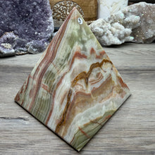 Load image into Gallery viewer, Green Onyx 4" Pyramid #03
