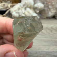 Bild in Galerie-Viewer laden, Prasiolite - Green Amethyst Rough #01
