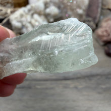 Bild in Galerie-Viewer laden, Prasiolite - Green Amethyst Rough #02
