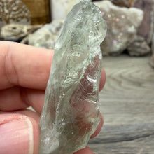 Bild in Galerie-Viewer laden, Prasiolite - Green Amethyst Rough #03
