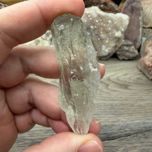 Bild in Galerie-Viewer laden, Prasiolite - Green Amethyst Rough #04
