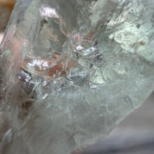 Bild in Galerie-Viewer laden, Prasiolite - Green Amethyst Rough #04
