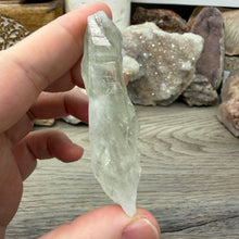 Bild in Galerie-Viewer laden, Prasiolite - Green Amethyst Rough #05
