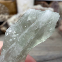 Bild in Galerie-Viewer laden, Prasiolite - Green Amethyst Rough #05

