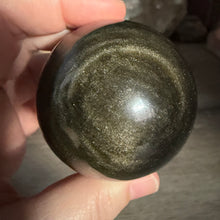 Cargar imagen en el visor de la galería, Gold Sheen Obsidian 54mm Sphere #01
