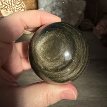 Bild in Galerie-Viewer laden, Gold Sheen Obsidian 57mm Sphere #05
