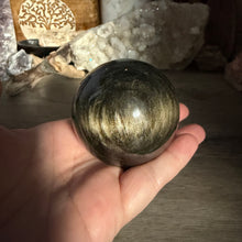 Bild in Galerie-Viewer laden, Gold Sheen Obsidian 57mm Sphere #05
