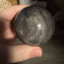 Bild in Galerie-Viewer laden, Silver Sheen Obsidian 60mm Sphere #06
