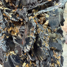 Bild in Galerie-Viewer laden, Hematite with Exposed Golden Rutile #05
