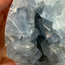 Carica l'immagine nel visualizzatore di Gallery, Celestite Semi-Polished Egg #07
