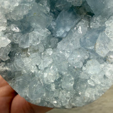 Carica l'immagine nel visualizzatore di Gallery, Celestite Semi-Polished Egg #06
