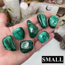 将图像加载到图库查看器中，Malachite Small Tumbles
