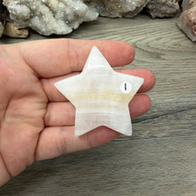 Bild in Galerie-Viewer laden, Pink Calcite / Mangano Calcite 2" Star #01
