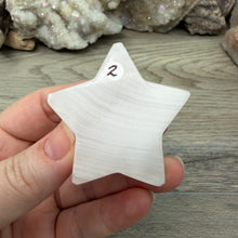 Bild in Galerie-Viewer laden, Pink Calcite / Mangano Calcite 2" Star #02
