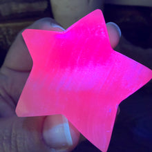 Bild in Galerie-Viewer laden, Pink Calcite / Mangano Calcite 2" Star #02
