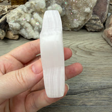 Load image into Gallery viewer, Pink Calcite / Mangano Calcite 3" Star #04
