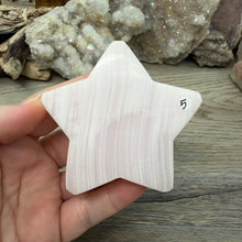 Carica l'immagine nel visualizzatore di Gallery, Pink Calcite / Mangano Calcite 3" Star #05
