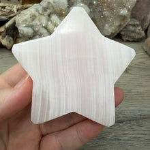 Carica l'immagine nel visualizzatore di Gallery, Pink Calcite / Mangano Calcite 3" Star #05
