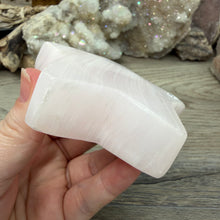 Carica l'immagine nel visualizzatore di Gallery, Pink Calcite / Mangano Calcite 3" Star #05
