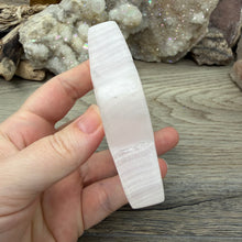 Load image into Gallery viewer, Pink Calcite / Mangano Calcite 3" Star #06
