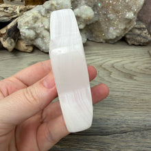 Load image into Gallery viewer, Pink Calcite / Mangano Calcite 3" Star #07
