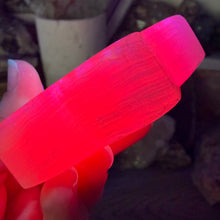 Load image into Gallery viewer, Pink Calcite / Mangano Calcite 3" Star #08
