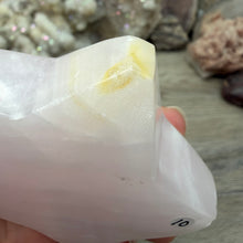 Carica l'immagine nel visualizzatore di Gallery, Pink Calcite / Mangano Calcite 3" Star #10
