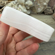 Carica l'immagine nel visualizzatore di Gallery, Pink Calcite / Mangano Calcite 3" Star #13
