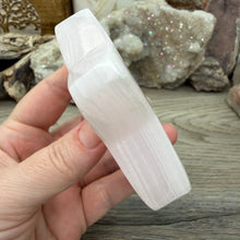 Load image into Gallery viewer, Pink Calcite / Mangano Calcite 3" Star #14
