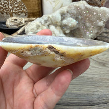 Load image into Gallery viewer, Agate Polished Geode #02
