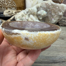 Load image into Gallery viewer, Agate Polished Geode #03
