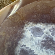 Load image into Gallery viewer, Agate Polished Geode #03
