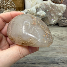 Load image into Gallery viewer, Agate Polished Geode #04
