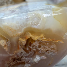 Load image into Gallery viewer, Agate Polished Geode #04
