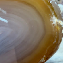 Load image into Gallery viewer, Agate Polished Geode #05
