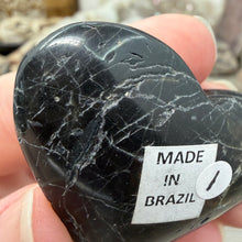 Bild in Galerie-Viewer laden, Black Tourmaline with Hematite Heart #01
