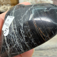 Bild in Galerie-Viewer laden, Black Tourmaline with Hematite Heart #05
