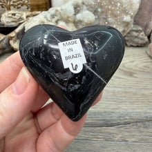 Bild in Galerie-Viewer laden, Black Tourmaline with Hematite Heart #06
