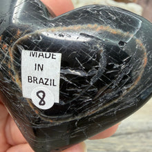 Bild in Galerie-Viewer laden, Black Tourmaline with Hematite Heart #08
