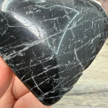 Carica l'immagine nel visualizzatore di Gallery, Black Tourmaline with Hematite Heart #12
