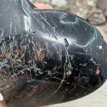 Carica l'immagine nel visualizzatore di Gallery, Black Tourmaline with Hematite Heart #14
