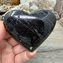 Carica l'immagine nel visualizzatore di Gallery, Black Tourmaline with Hematite Heart #15
