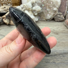 Carica l'immagine nel visualizzatore di Gallery, Black Tourmaline with Hematite Heart #15
